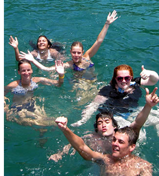 Habla Ya étudiants espagnols dans le Parc national marin du golfe de Chiriqui